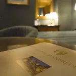 فندق مانفريدي سويت إن 3*