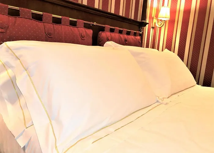 Manfredi In Hotel