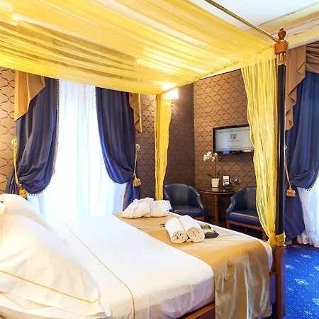 مانفريدي سويت إن روما