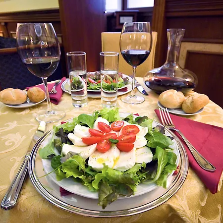 Hotel Manfredi In Roma