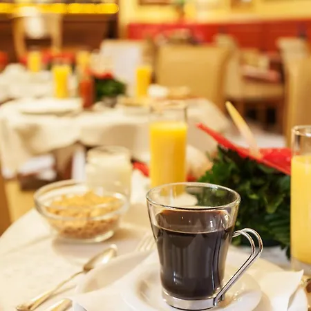 مانفريدي سويت إن فندق 3*