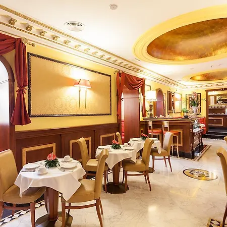 Hotel Manfredi In Roma