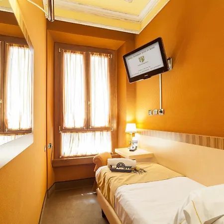 Manfredi In Hotel Roma